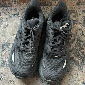 Hoka womens goretex Clifton 9 size 7.5